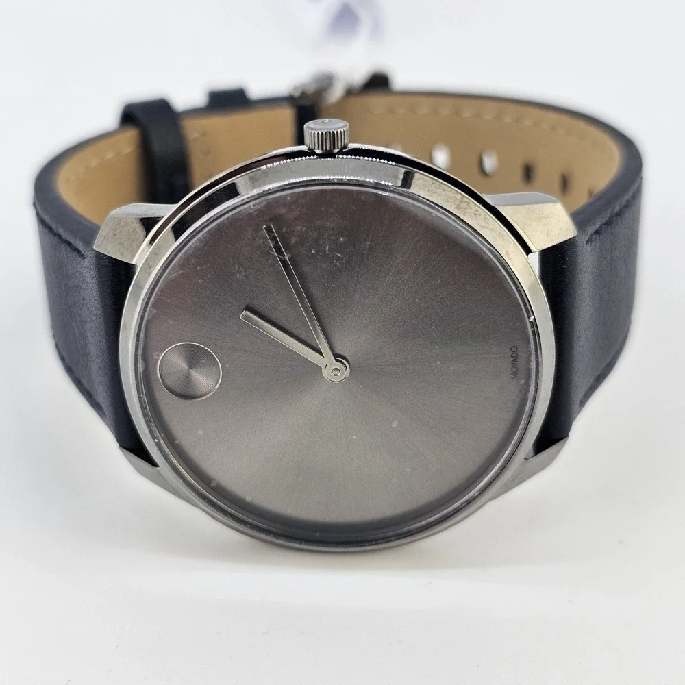 Movado Bold Men's‎ Watch 42MM Gray Dial Dark Blue Leather Bands New Battery